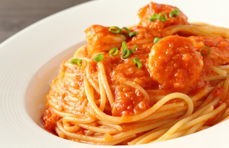 Shrimp Pasta with Spicy Tomato Sauce